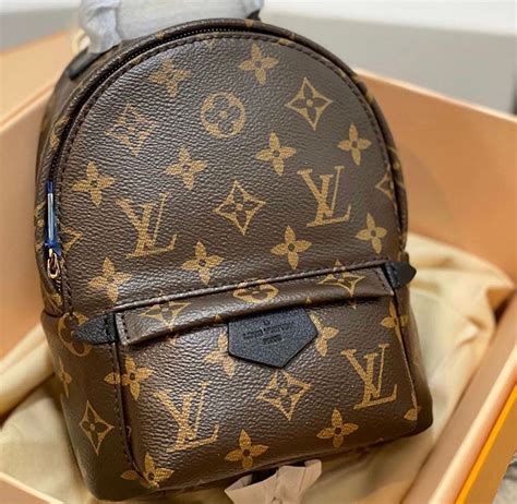 Moda Feminina Louis Vuitton: Bolsa, Mochila, Sapato .